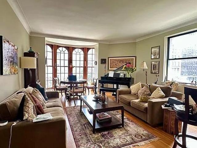 Apartment for rent in Arverne, New York