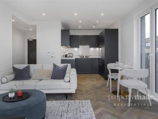 Apartment for rent in Cat Hill, England