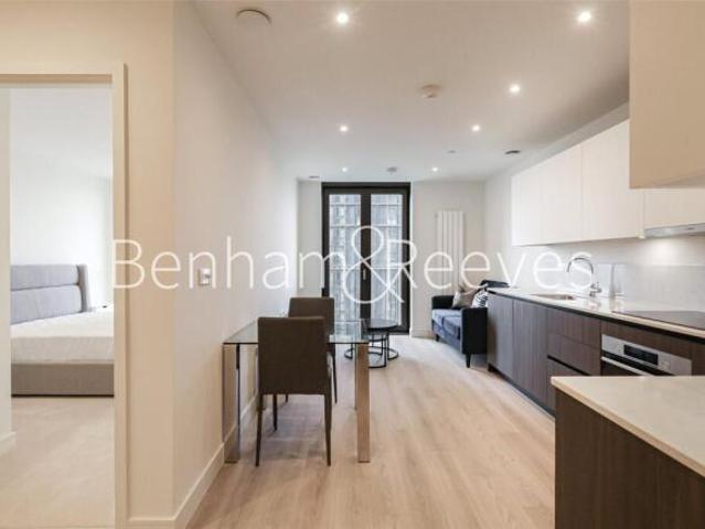 Apartment for rent in Cat Hill, England