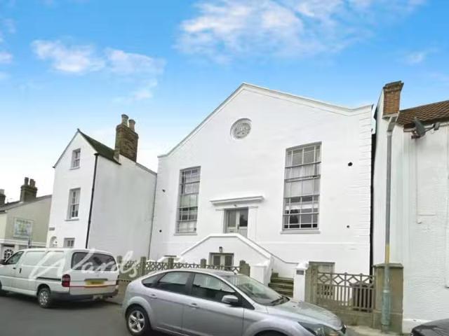 Apartment for rent in The Bridge, Kent