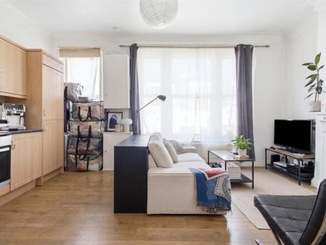 Apartment for rent in Cat Hill