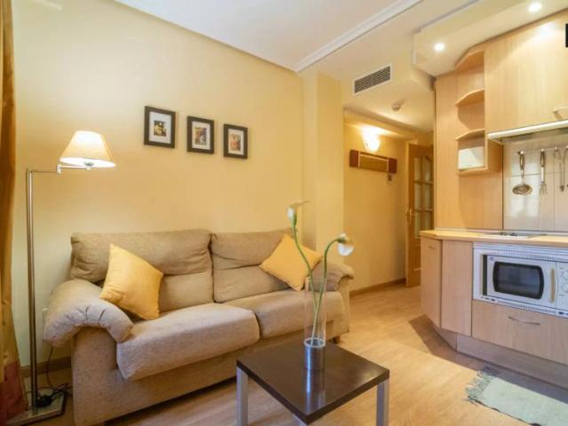 Apartamento en alquiler en Distrito II, Alcalá De Henares