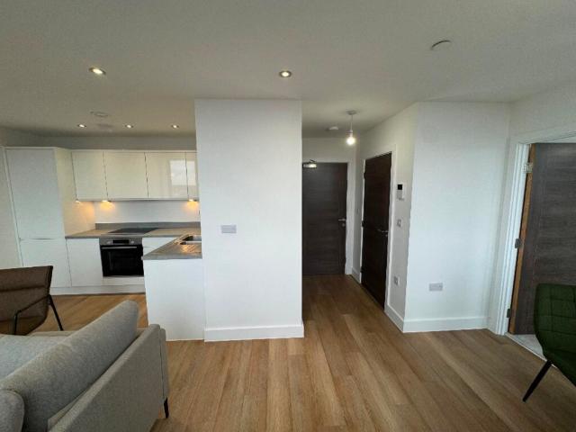 Apartment for rent in Gorse Hill, Trafford Park