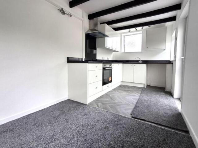 Apartment for rent in Milehouse, Mount Wise