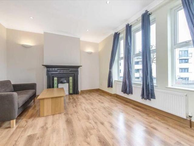 Apartment for rent in Tooting Graveney, Greater London