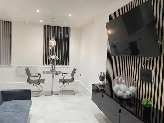 Apartment for rent in Chelmondiston, Suffolk