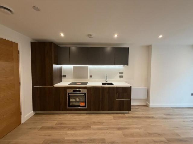 Apartment for rent in Bank, Leeds