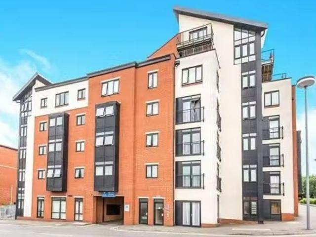 Apartment for rent in Hawley, Monks Orchard