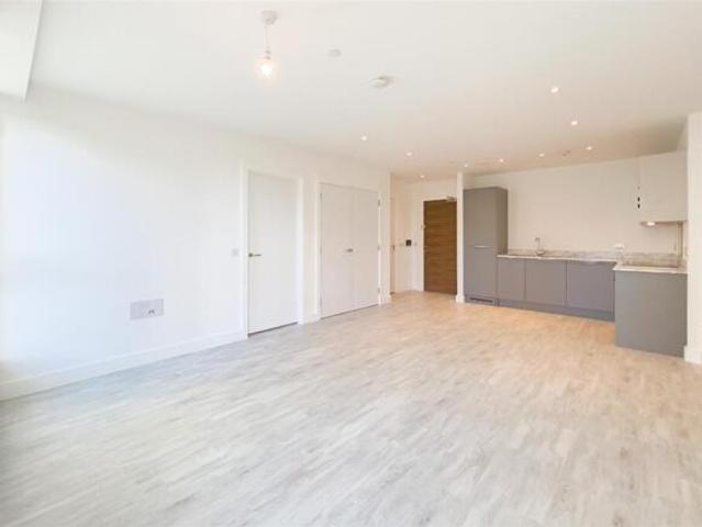 Apartment for rent in Eastleigh, Helford
