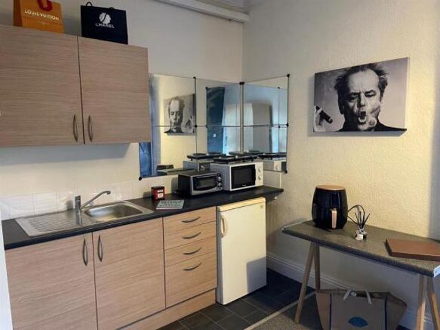 Apartment for rent in Austhorpe, West Yorkshire