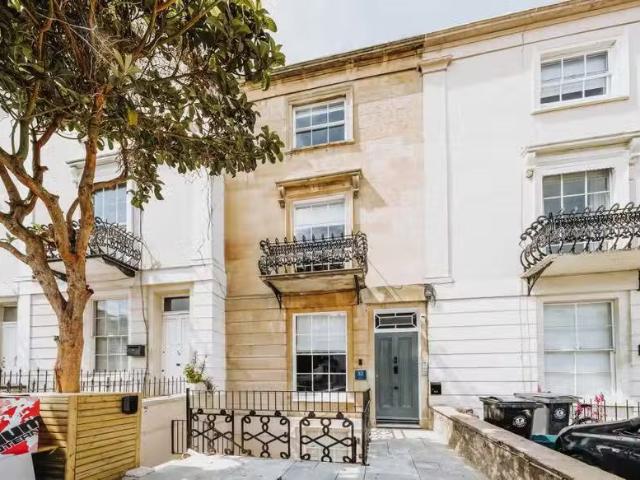 Apartment for rent in St Denys, City Of Southampton