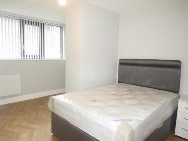 Apartment for rent in Beaufort, Wales