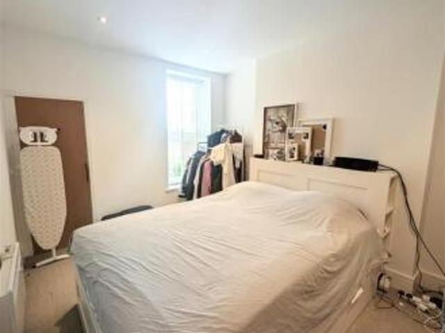 Apartment for rent in Beaufort, Wales