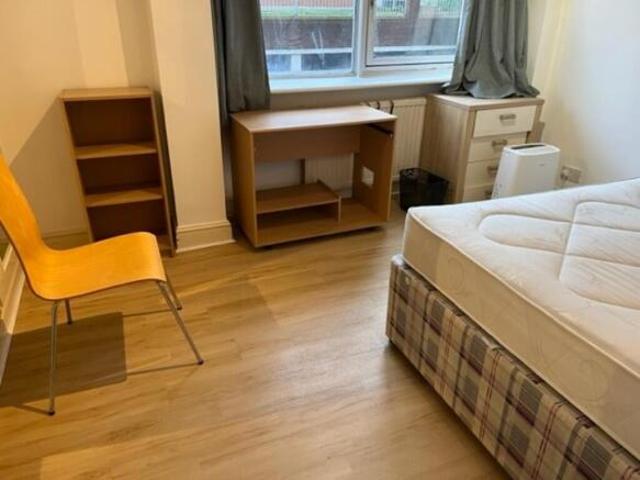 Apartment for rent in Guildford Park, Guildford