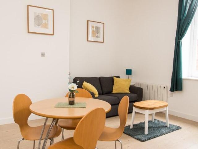 Apartment for rent in Bedford