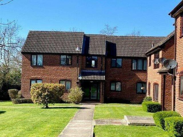 House for rent in Lyons, Greater London