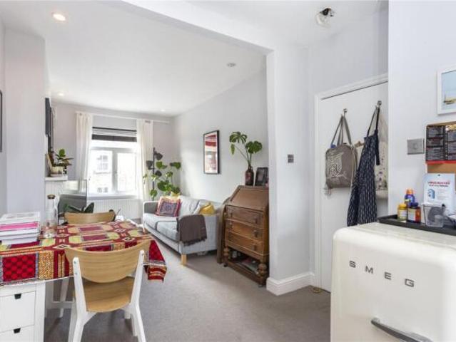 Apartment for rent in Cat Hill