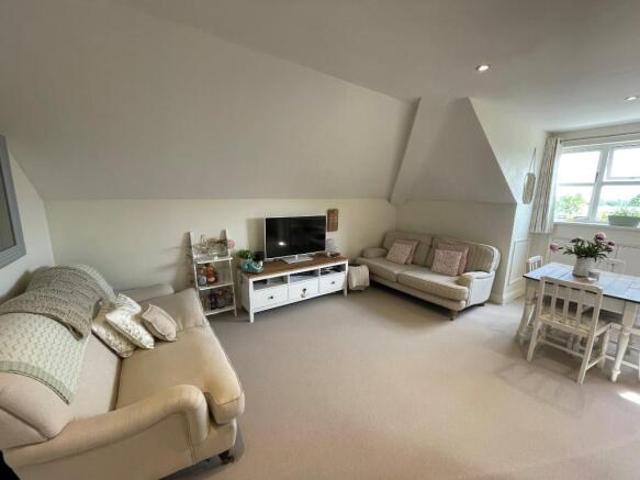 Apartment for rent in St Albans, Five Acres
