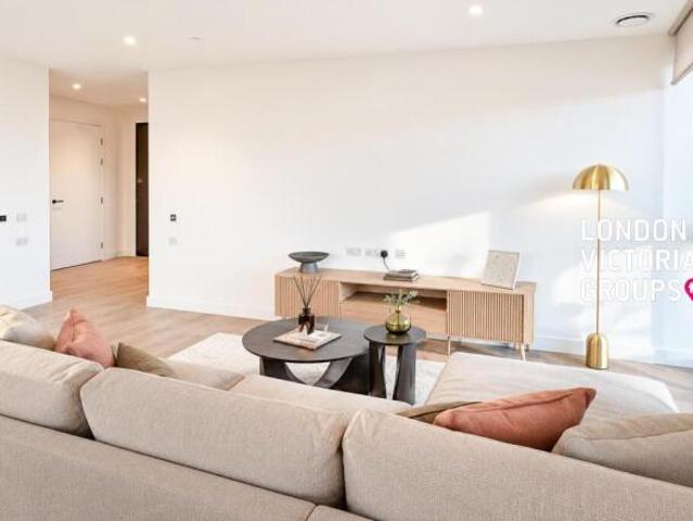 Apartment for rent in Cat Hill, England
