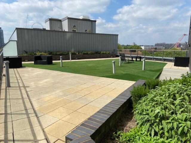 Apartment for rent in Cat Hill, England