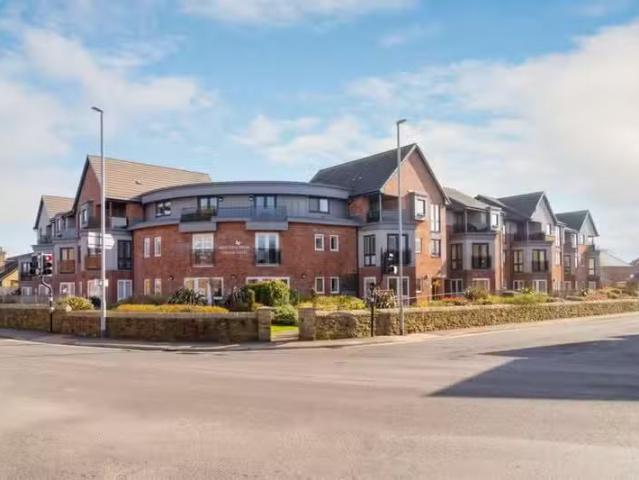 Apartment for rent in Hutton Henry, Station Town