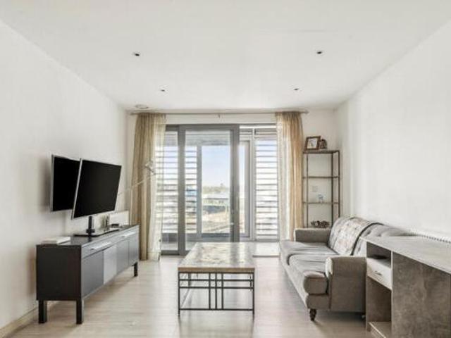 House for rent in Brentford End, Greater London