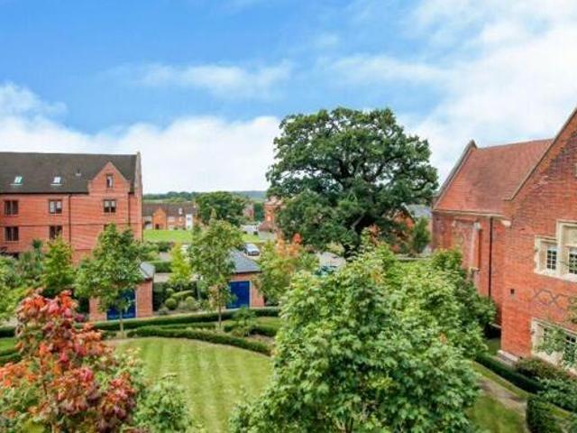 House for rent in Navestock Side