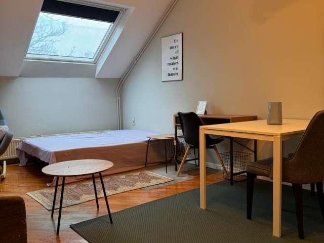 Studio location à Schaerbeek