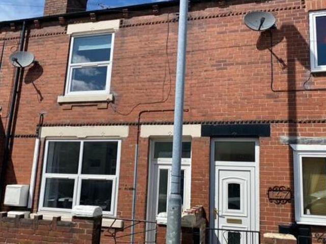 House for rent in Half Acres, Wakefield