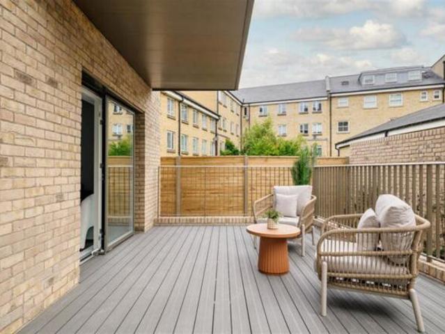 Apartment for rent in South Lane, West Yorkshire