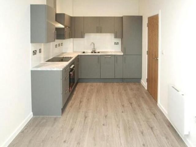 Apartment for rent in South Lane, West Yorkshire