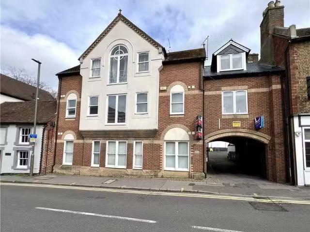 Apartment for rent in Westborough, Surrey