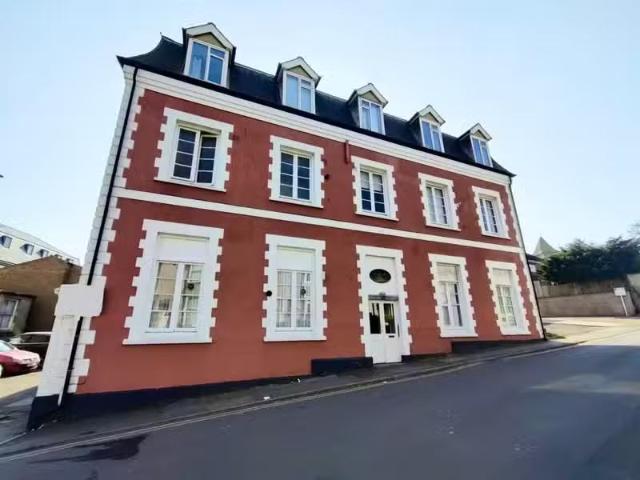 Apartment for rent in Cross In Hand, East Sussex
