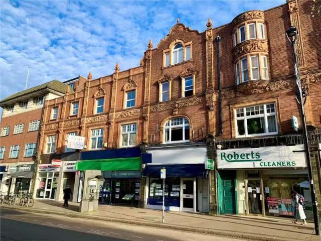 Apartment for rent in Surbiton, Greater London