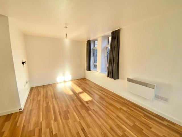 Apartment for rent in St Matthew's, Old Wharf
