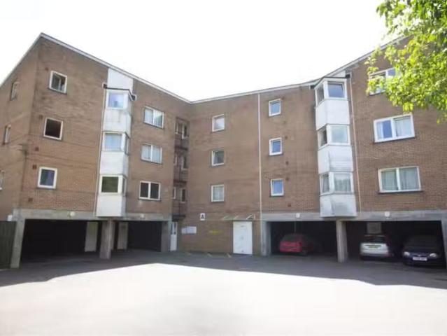Apartment for rent in Falcon Lodge, Wales