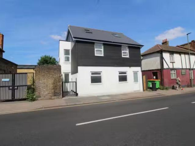 Apartment for rent in Bickley, Plaistow