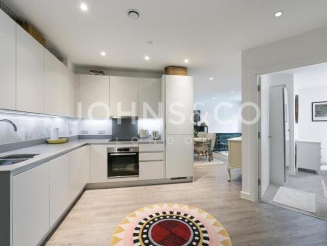 Apartment for rent in Brentford End, Greater London