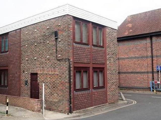 House for rent in West Sussex