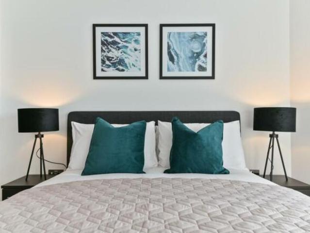 Apartment for rent in London City Island, Blackwall