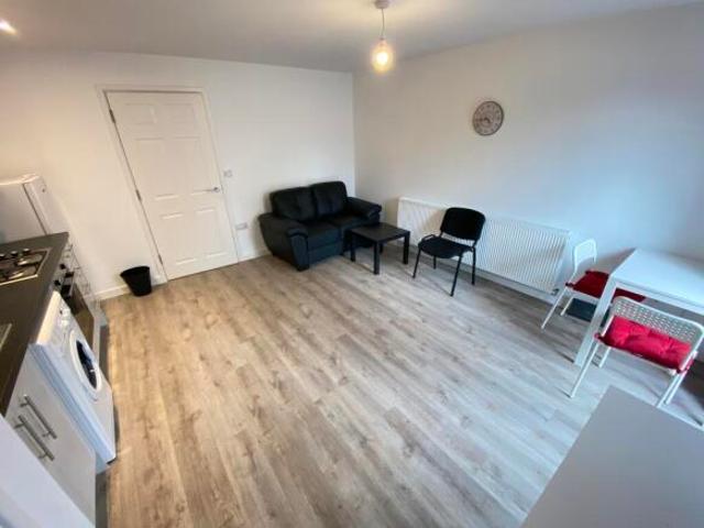 Apartment for rent in Sydenham, Green Close