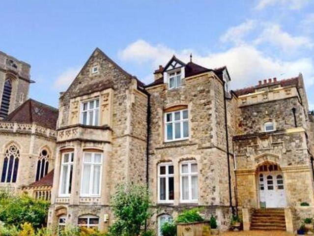 House for rent in Surrey