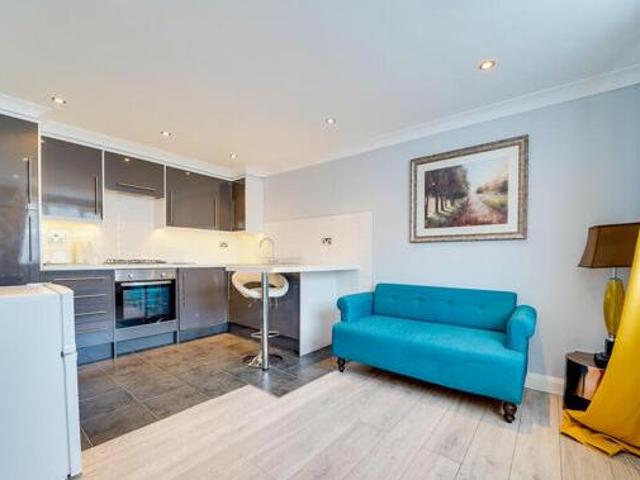 House for rent in Croydon