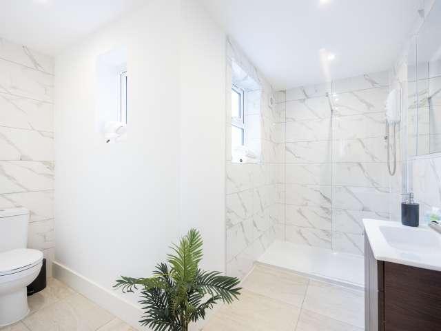 Studio for rent in London Borough of Croydon, Cat Hill