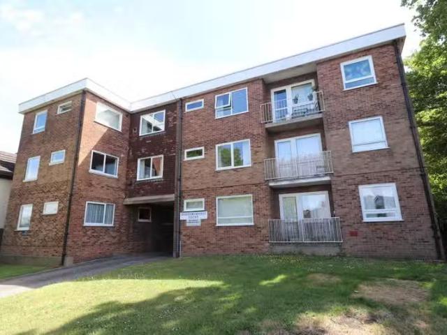 Apartment for rent in Pilgrims' Hatch, Navestock Side
