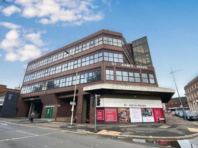 House for rent in Dixons Green, West Midlands