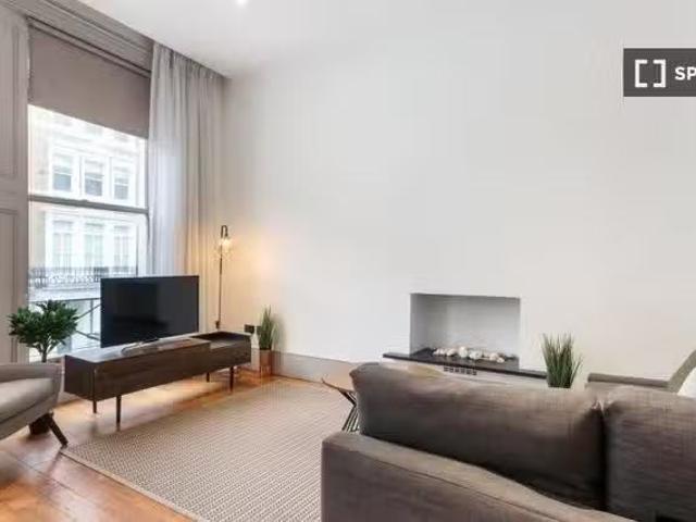 Apartment for rent in Earl's Court, Greater London