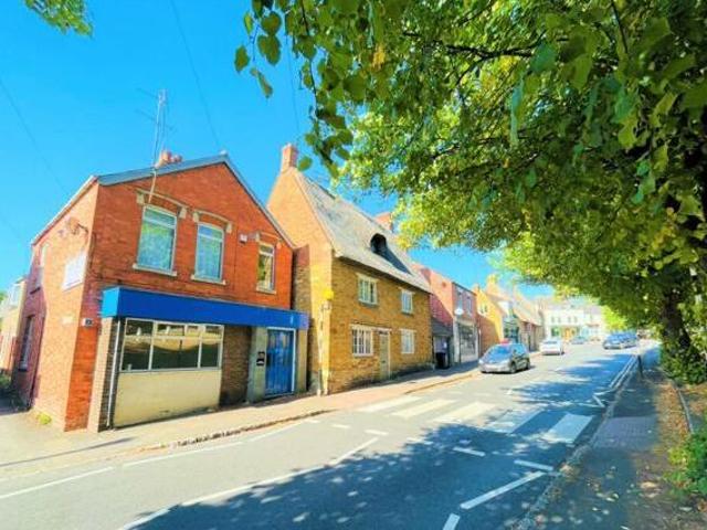 House for rent in Lyons, Greater London
