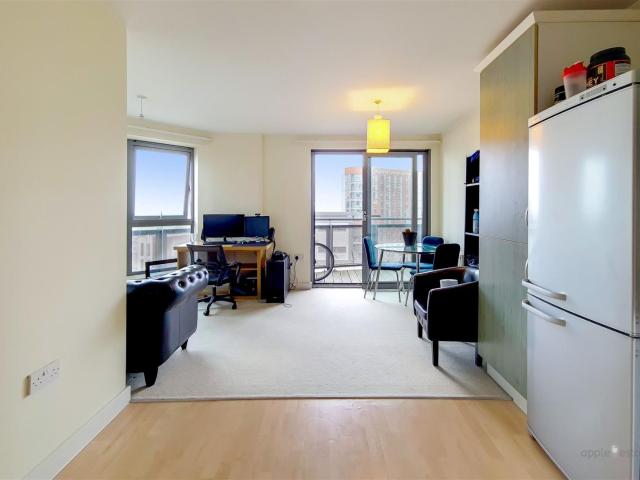 Apartment for rent in Shepherd's Bush, Greater London