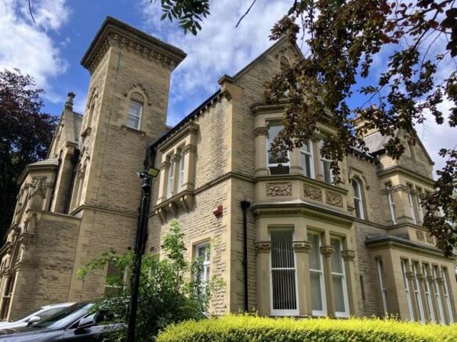 Apartment for rent in Huddersfield, West Yorkshire